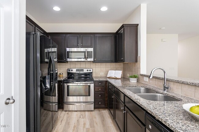 117 Cobalt Creek Way in Holly Springs, NC - Building Photo - Building Photo