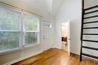 1110 W 22nd St in Austin, TX - Building Photo - Building Photo