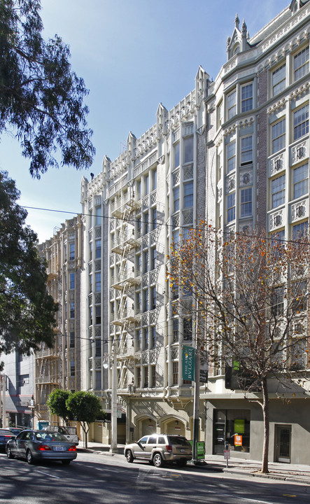 The Spreckels Mansion in San Francisco, CA - Building Photo