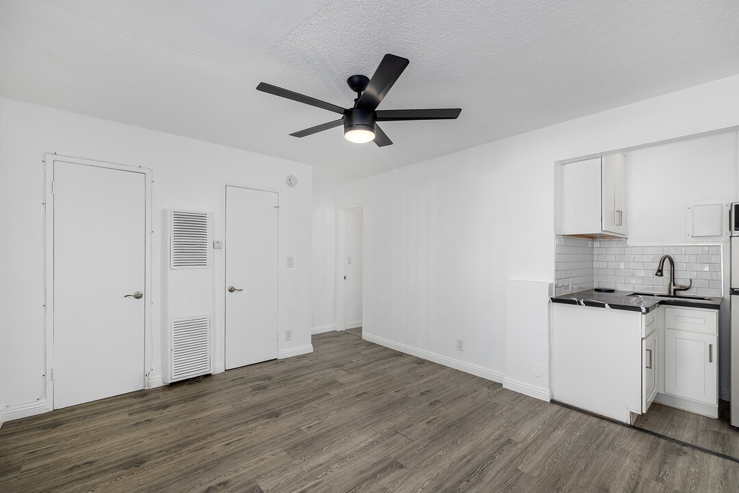 Lockwood Elixir in Los Angeles, CA - Building Photo