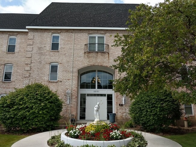 property at 5201 Carriage Way Dr