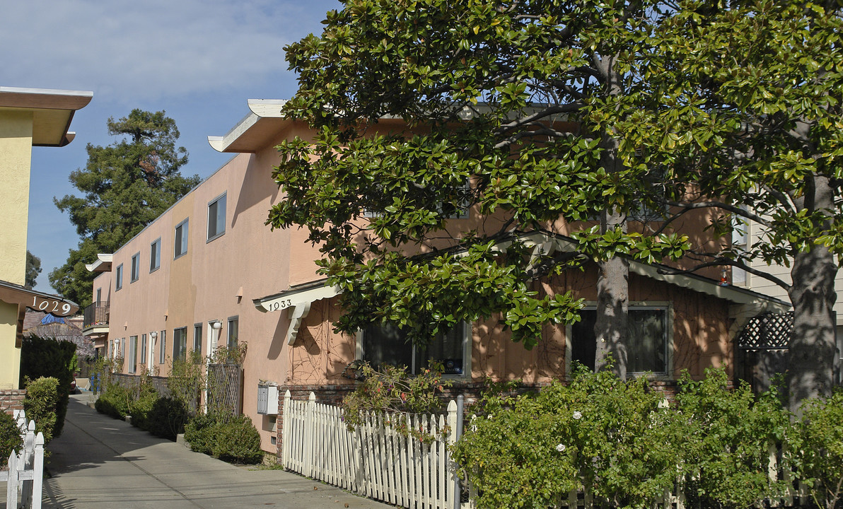 1033 Regent St in Alameda, CA - Building Photo