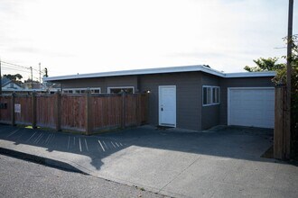 1814 B St in Eureka, CA - Building Photo - Building Photo