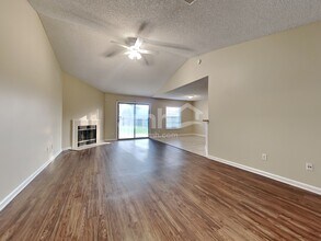 3664 Morning Meadow Ln in Orange Park, FL - Building Photo - Building Photo