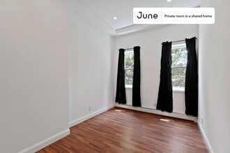 Private bedroom in 4 bed/1 bath Home in Brooklyn, NY - Building Photo - Building Photo