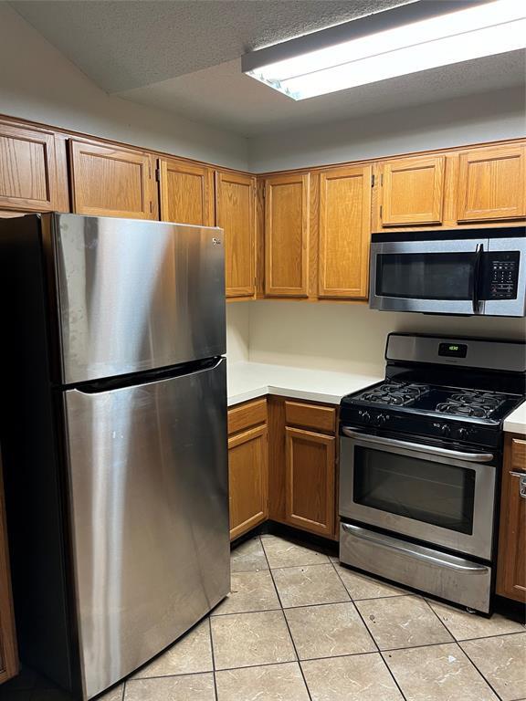 property at 11901 Swearingen Dr