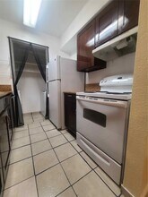 752 Memorial Mews St in Houston, TX - Building Photo - Building Photo
