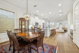 1005 Bunton St in Houston, TX - Building Photo - Building Photo