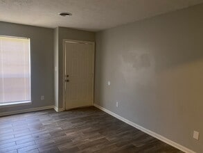 12 Tricia Cv, Unit R in Jackson, TN - Building Photo - Building Photo