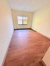 375 Highland Ave, Unit 1 in Somerville, MA - Foto de edificio - Building Photo