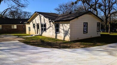 1604 Donna Ln in Bedford, TX - Building Photo - Building Photo