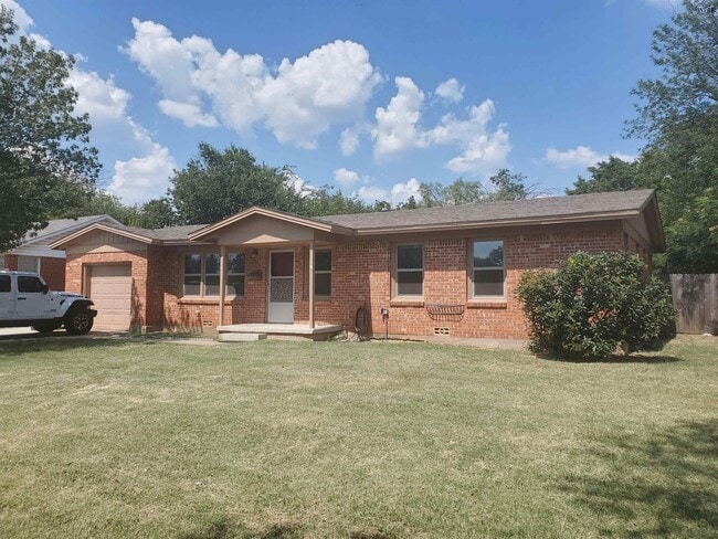 4402 Phillips Dr