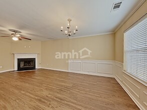 118 Hidden Creek Dr in Canton, GA - Building Photo - Building Photo