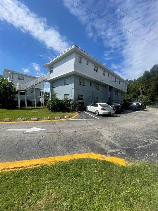 650 Dixon Blvd in Cocoa, FL - Building Photo