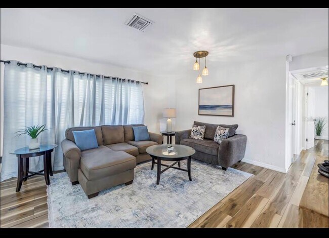 8199 115th St N in Seminole, FL - Building Photo - Building Photo