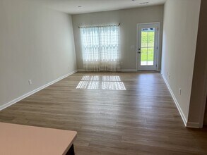 304 Lantern Cir in Gallatin, TN - Building Photo - Building Photo