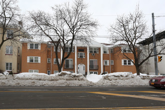 Allison Apartments in Deerfield, NY - Building Photo - Building Photo