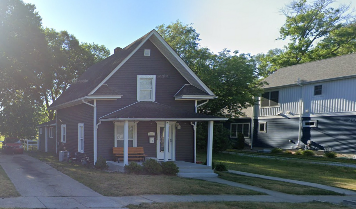 1028 N Lawrence St in South Bend, IN - Building Photo