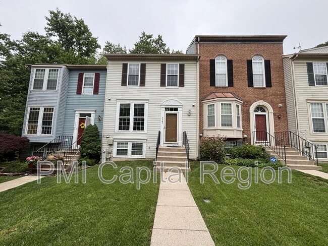 property at 7741 Patuxent Oak Ct