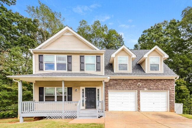 property at 657 Amberwood Dr