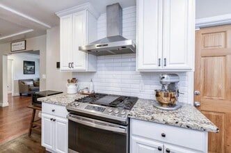 3054 E Brown Ave in Fresno, CA - Building Photo - Building Photo