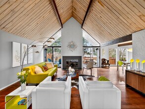 10956 SE Azar Dr in Happy Valley, OR - Building Photo - Building Photo