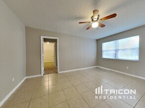 6297 20th St S in St. Petersburg, FL - Building Photo - Building Photo
