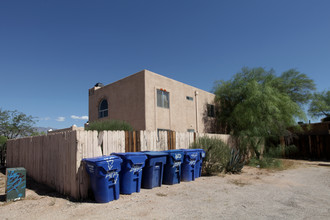 Fourplex in Tucson, AZ - Building Photo - Building Photo