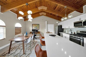 18900 Belview Dr in Cutler Bay, FL - Building Photo - Building Photo