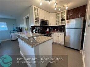 4564 El Mar Dr in Lauderdale-by-the-Sea, FL - Foto de edificio - Building Photo