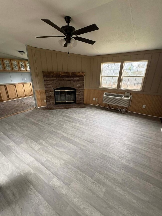 3928 Bewleytown Rd in Fountain Run, KY - Building Photo - Building Photo