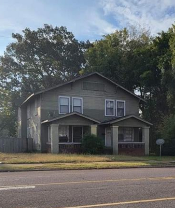 2711 Avenue E in Birmingham, AL - Building Photo