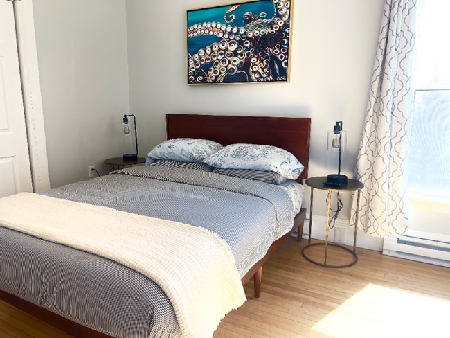 283 Union St, Unit 283 Union St. #2 in Bangor, ME - Foto de edificio - Building Photo