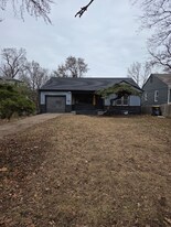 1600 E 77th Terrace in Kansas City, MO - Building Photo