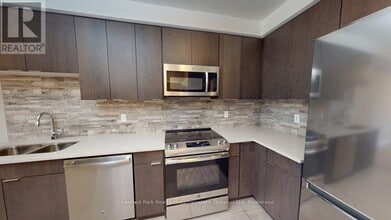 63 Arthur St S in Guelph, ON - Building Photo - Building Photo