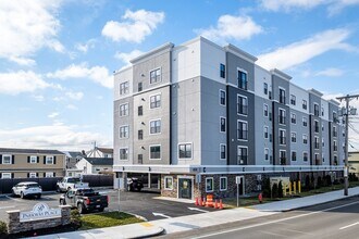 450 American Legion Hwy, Unit 2 in Revere, MA - Building Photo - Building Photo