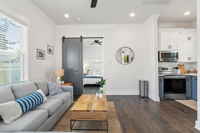 property at 115 E 9th St