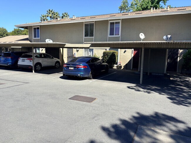 2069 Olivera Rd in Concord, CA - Building Photo - Building Photo