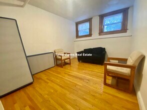 99 Hancock St, Unit B1 in Cambridge, MA - Building Photo - Building Photo