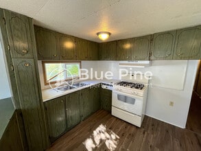 4530 S 5th Ave in Pocatello, ID - Building Photo - Building Photo