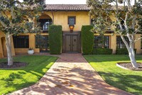 18220 Via De Fortuna in Rancho Santa Fe, CA - Foto de edificio - Building Photo