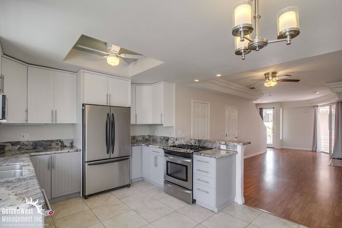 1112 2nd St in Coronado, CA - Building Photo