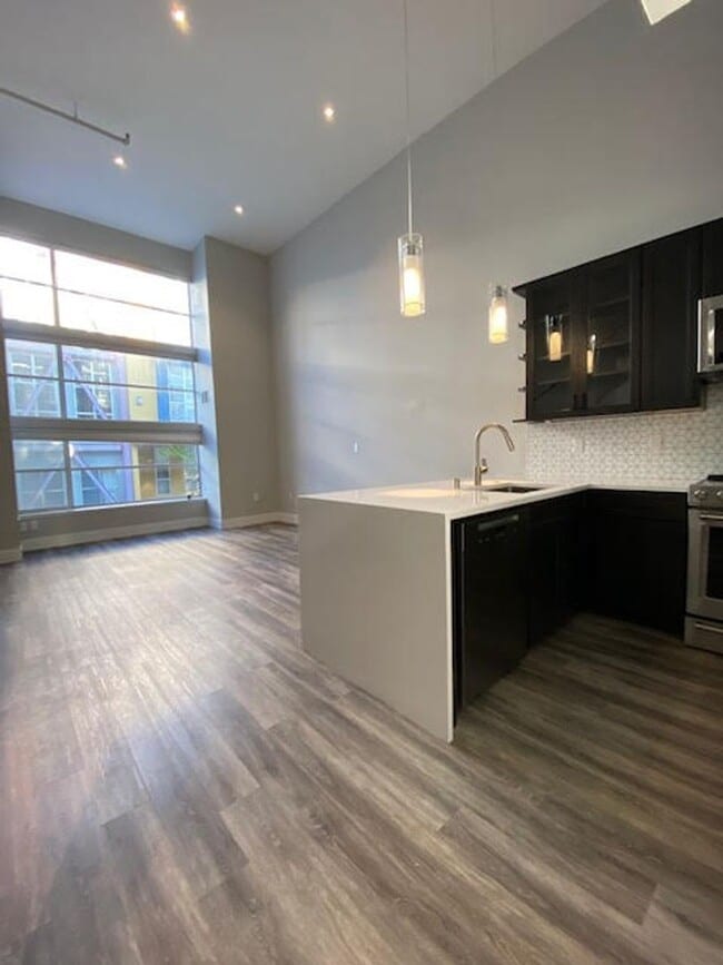 property at 175 Bluxome St