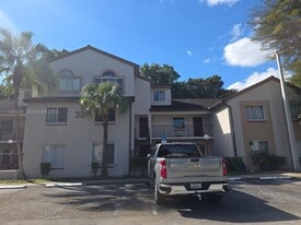 9251 SW 138th Pl, Unit 9251 in Miami, FL - Building Photo