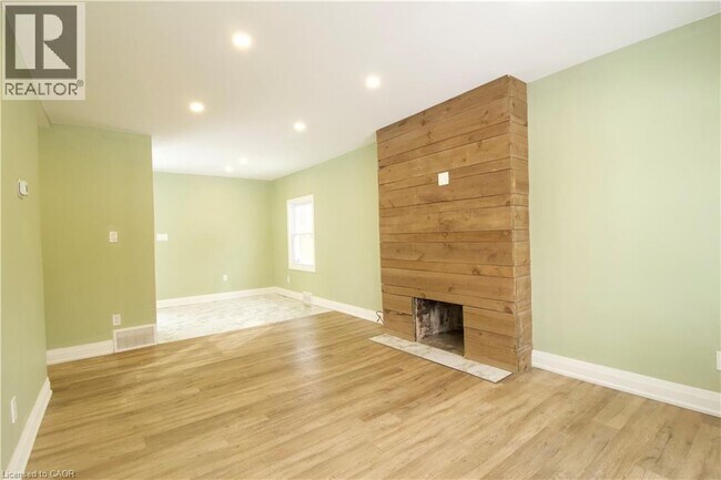 1243 Langmuir Ave in London, ON - Building Photo - Building Photo