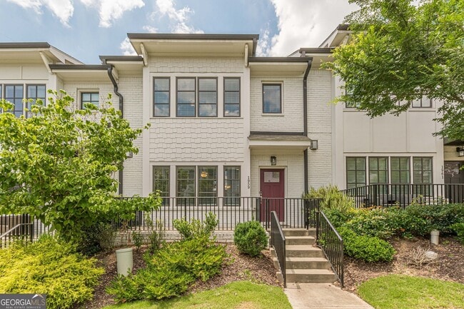 property at 1959 Summit Trace Cir NW