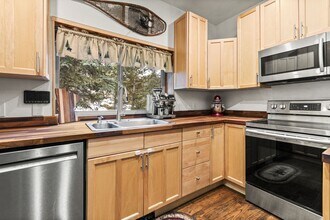 838 Lakeshore Dr in Boulder, CO - Building Photo - Building Photo