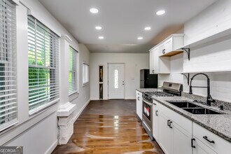 1126 Briarcliff Pl NE in Atlanta, GA - Building Photo - Building Photo