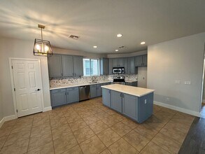 15439 W Poinsettia Dr in Surprise, AZ - Building Photo - Building Photo