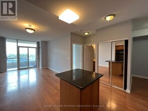 33-933 Cox Blvd in Markham, ON - Building Photo - Building Photo